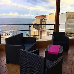 https://brezza-di-mare-santa-flavia.sicilyhotelsitaly.net